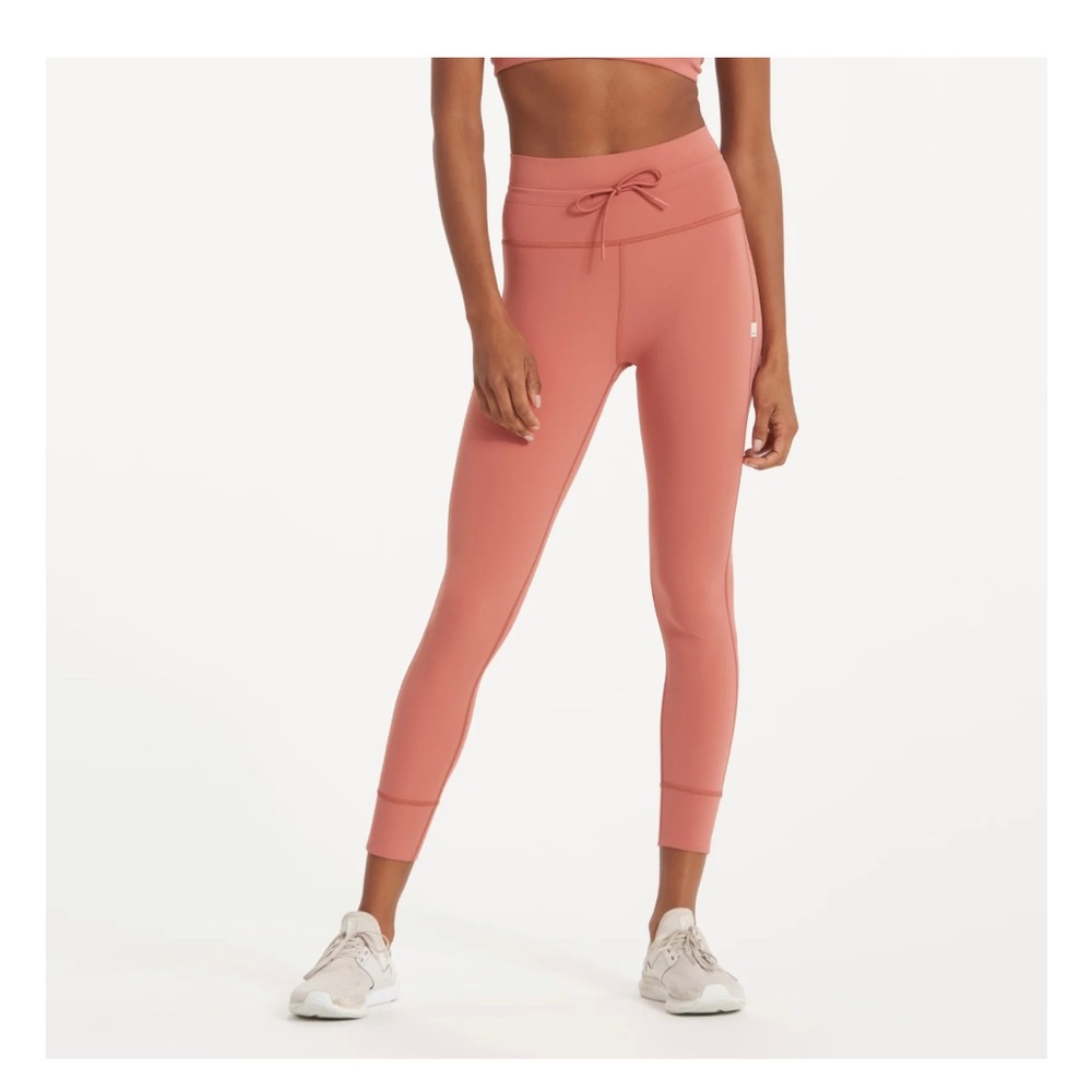 ‌	
Vuori Daily 7/8 Leggings - Women's NWT medium in cinnamon